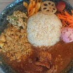 Kari Andason - アンダーソンチキンカレー & しらすと筍の昆布出汁キーマ(二種あいがけカレー)・トッピングはきりざい