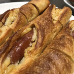 粉とクリーム - スリットに着目する。