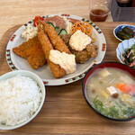 市場食堂けんちゃん - ミックスフライ定食 ¥1000