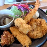 Yumeatomu - ミックスフライ定食 1,250円(税込)。