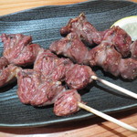 Kushiyaki Sumiro Hanzou - ハツ 100円、砂ずり 100円