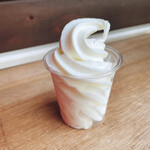 ふれあいの里 - 料理写真:ミニソフトクリーム200円