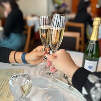 シノワ 渋谷店 - シャンパーニュで乾杯！