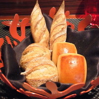 ラトリエ ドゥ ジョエル・ロブション - ランチのパン3種