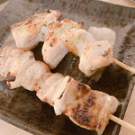 博多やきとりかわ庵 三宮東門店 - 