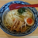 Mitsu Masara Xamen - 名物 石焼濃厚つけ麺 (大) の麺とメンマと味玉
