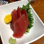 沼津港　海将 - マグロ刺身　500円