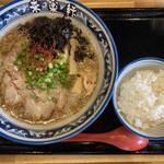 Jikasei Mentemo Miramen Rairakuken - 煮干しラーメン（890円）