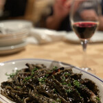 ピッツェリア ジンガラ - イカ墨パスタ