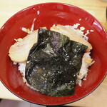 ラーメン 三亀 - ご飯に海苔