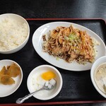 本格台湾料理 龍福軒 - よだれ鶏定食。