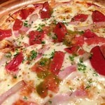 itariambarutao - フレッシュトマトとベーコンのピッツァ