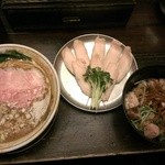 フスマにかけろ 中崎壱丁 中崎商店會1-6-18号ラーメン - 次世代魚×3担々麺+鶏レアチャー+生姜豚丼(2013/8)