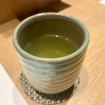 名駅 鮨 天野 - 温かいお茶
