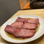 炭火焼肉 ホルモン やま元 - 