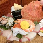 Hakata Robata Fisshuman - カニの裏には太巻きが忍んでます。