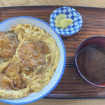 食事処 すゞ屋 - シンプルな丼セット、ボリュームはなかなか