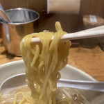 つじ田 味噌の章 - 味噌ラーメンにはこの麺合うよね。