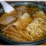 東華 - 削り節としょうゆの香る中華そば　400円（Ｈ25年8月）