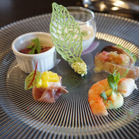 DINING & BAR TABLE 9 TOKYO - 