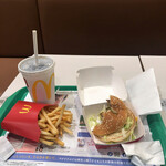 マクドナルド - 