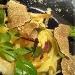 レ マリアージュ ドゥ ガク - 白海老・アサリ・トマトのソースでいただく麺　トリュフを添えて