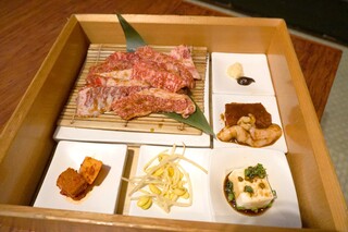 Yakiniku No Bakuro - 