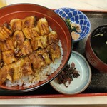 Oshokujidokoro Umeyama - 穴子丼　1980円