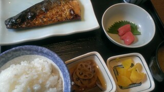 おいしい魚を食べさせる店 魚可津 - 