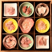 ホルモン食べ比べ