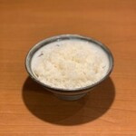 Medium rice 280 yen (308 yen including tax)