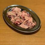 Harami tendon (beef tendon) salt 380 yen (418 yen including tax)