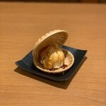 黃豆粉雪糕豆餡糯米餅380日元 (含稅418日元)