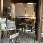 カフェ　オルオル - 外の席でゆっくりした時間