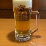 【飲】 長頸鹿一番榨大杯680日元 (含稅748日元)