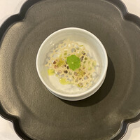 Fine bouche - 長崎県産の真鯵のルーレ 
                    とうもろこしのダンテル
                    芽ねぎのソース