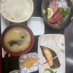 Grilled fish set meal