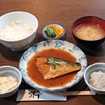 入金 - 入金 ＠日本橋 ランチ さばみそ煮定食 税込880円 ご飯少な目でお願い