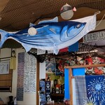 御食事処 魚ふみ - マグロのオブジェ