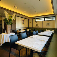 R1 TOKYO Bar&Restaurant - 