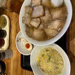 喜多方ラーメン 坂内 - 