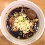 Ramen Jigen - 魚介黒醤油ラーメン 味付煮たまご