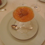 ル・ブルギニオン - スぺシャリテ「人参のムースとコンソメのジュレ　ウニ添え」