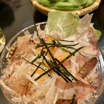 うなぎ 仙見 - 骨せんべい和風サラダ