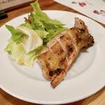 Teraya - 地鶏の炭火焼き・100g（1,880円税込）