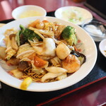 随苑 上海厨房 - ランチの五目かた焼き定食
