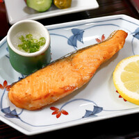 中之島なだ万 - 焼鮭