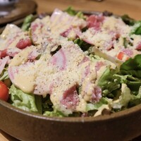 旬野菜と生ハムの伊勢海老シーザドレッシングサラダ