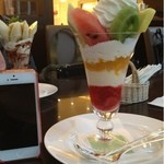 千疋屋フルーツパーラー - iPhone5と比較