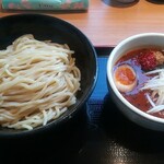 麺屋 はつがい - 辛味つけ麺　冷たいめんで!